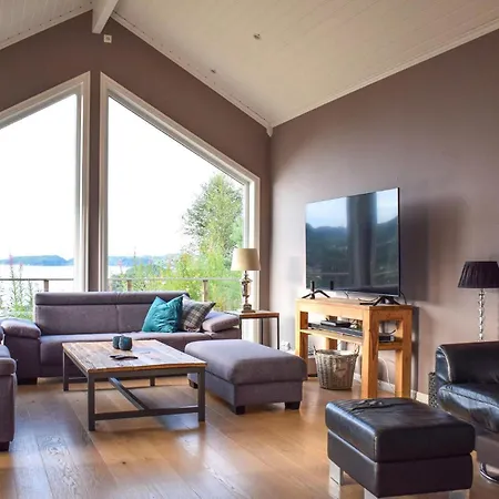 Prázdninový dům 4 Bedroom Gorgeous In Auklandshamn Vestvik